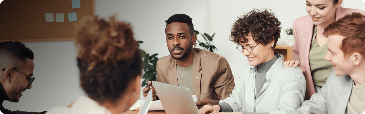 Banner de equipos innovando